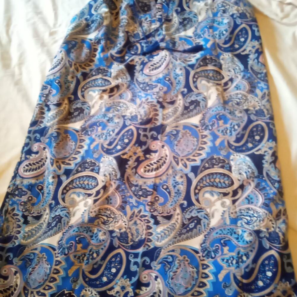 Women's size 4 small paisley above knee length dress Casual oldmoney
